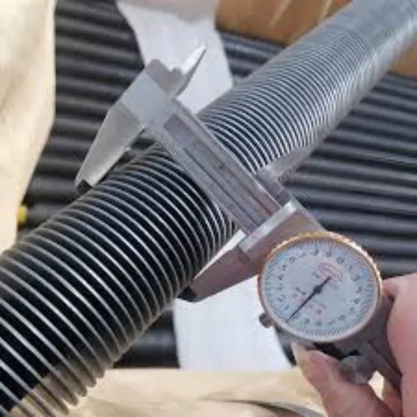 Lasergelaste koolstofstalen ribbenbuis|Lasergelaste ribbenbuis